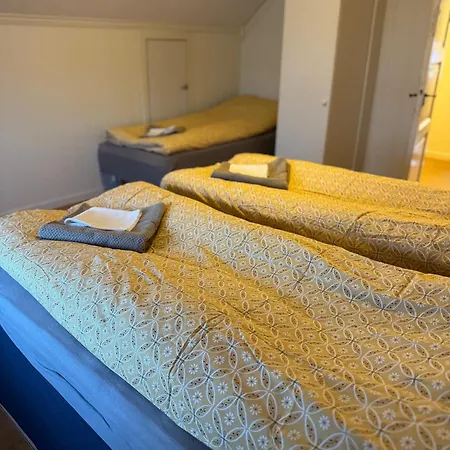 Huset I Den Lykkelige Gaten Сasa de vacaciones Elverum